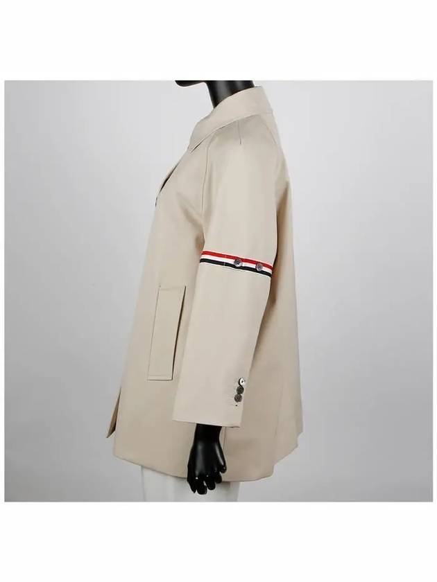 Waterproof Cotton Twill Striped Armband Cropped Car Coat Khaki - THOM BROWNE - BALAAN.