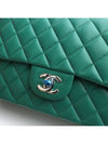 Classic medium green silver shoulder bag number 22 - CHANEL - BALAAN 6