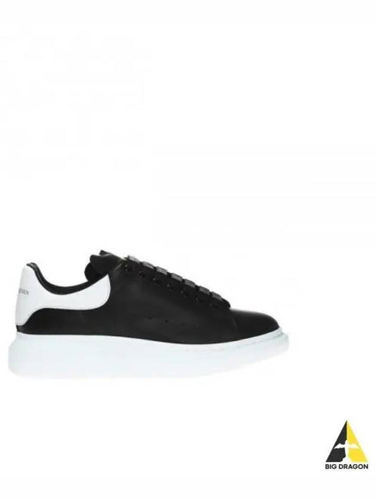 Oversized Leather Tab Low Top Sneakers Black - ALEXANDER MCQUEEN - BALAAN 2