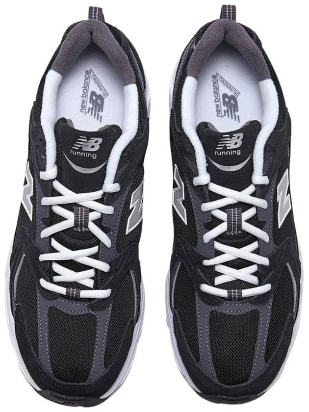 530 Classic Low Top Sneakers Black - NEW BALANCE - BALAAN 3