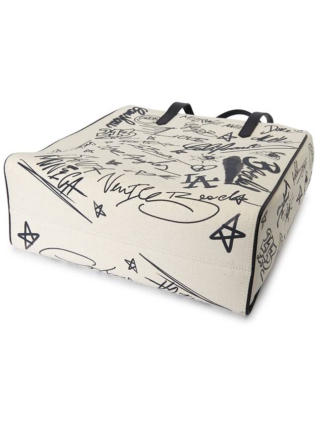 Contrasting Graffiti Print Tote Bag White - GOLDEN GOOSE - BALAAN 6