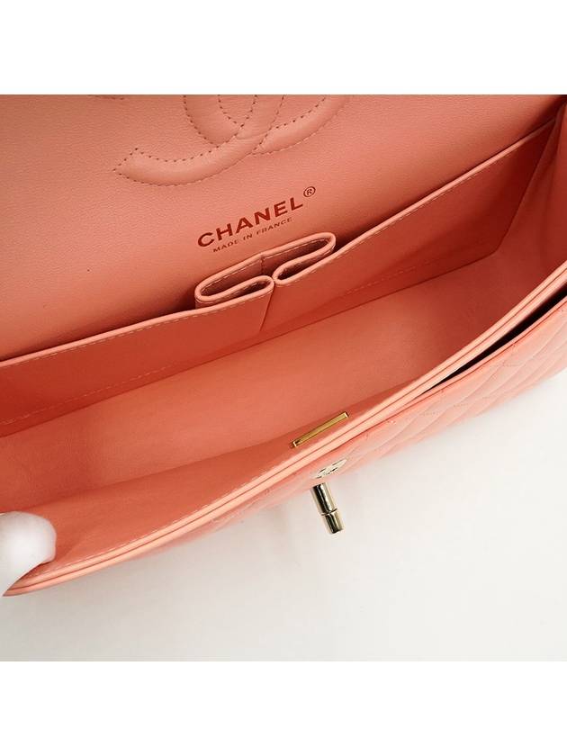 Women s Classic Flap Bag Medium - CHANEL - BALAAN 33