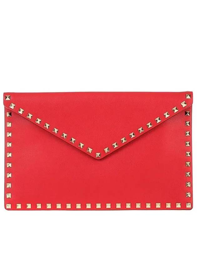 Rockstud Envelope Clutch Bag Red - VALENTINO - BALAAN 2