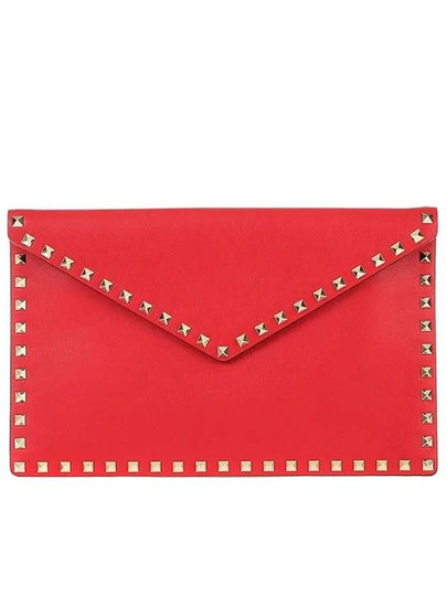 Rockstud Envelope Clutch Bag Red - VALENTINO - BALAAN 2