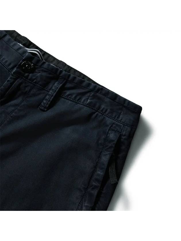 Wappen Patch Old Effect Bermuda Cargo Shorts Navy - STONE ISLAND - BALAAN 4