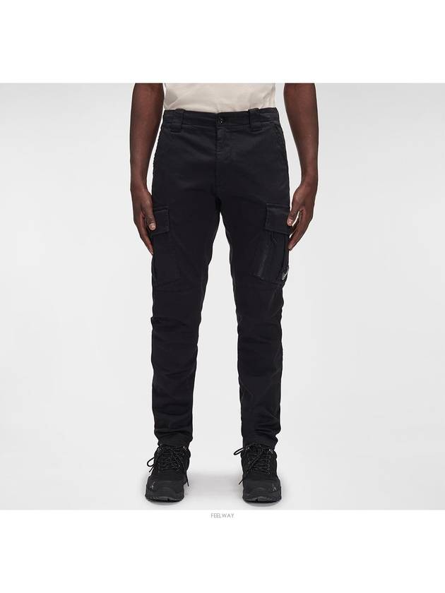 Satin Wappen Regular Fit Cargo Straight Pants Black - CP COMPANY - BALAAN 3