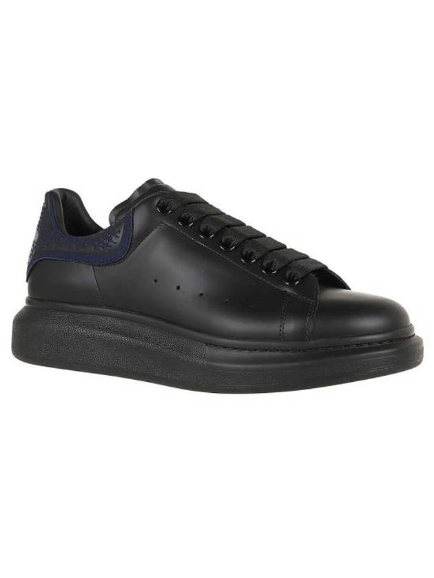 Oversized Sole Navy Tab Low Top Sneakers Black - ALEXANDER MCQUEEN - BALAAN 3