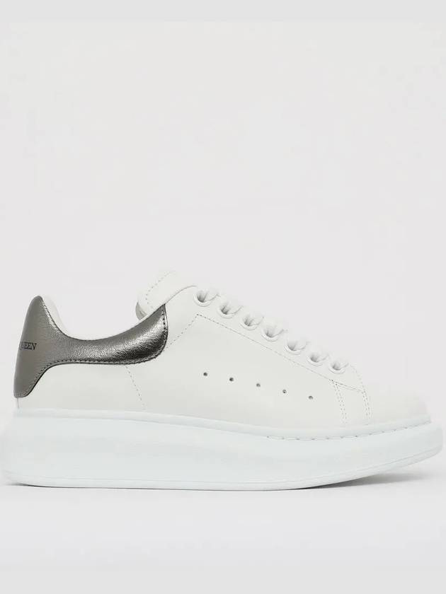 Oversized Low Top Sneakers Black White - ALEXANDER MCQUEEN - BALAAN 4