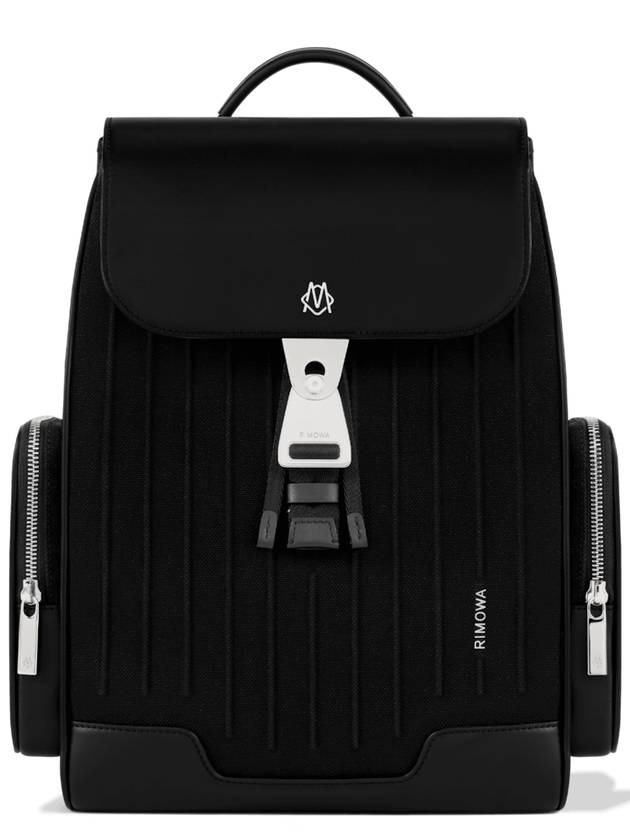 Never Still Flap Backpack Small Canvas Black 52523001 - RIMOWA - BALAAN 1