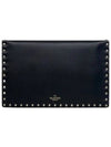 P0P56 BOL 0NO Rockstud Clutch Bag Black - VALENTINO - BALAAN 5