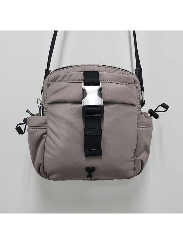 De Coeur Buckle Cross Messenger Bag Taupe - AMI - BALAAN 4