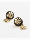 CC Logo Camellia Mental Earrings Gold - CHANEL - BALAAN 6