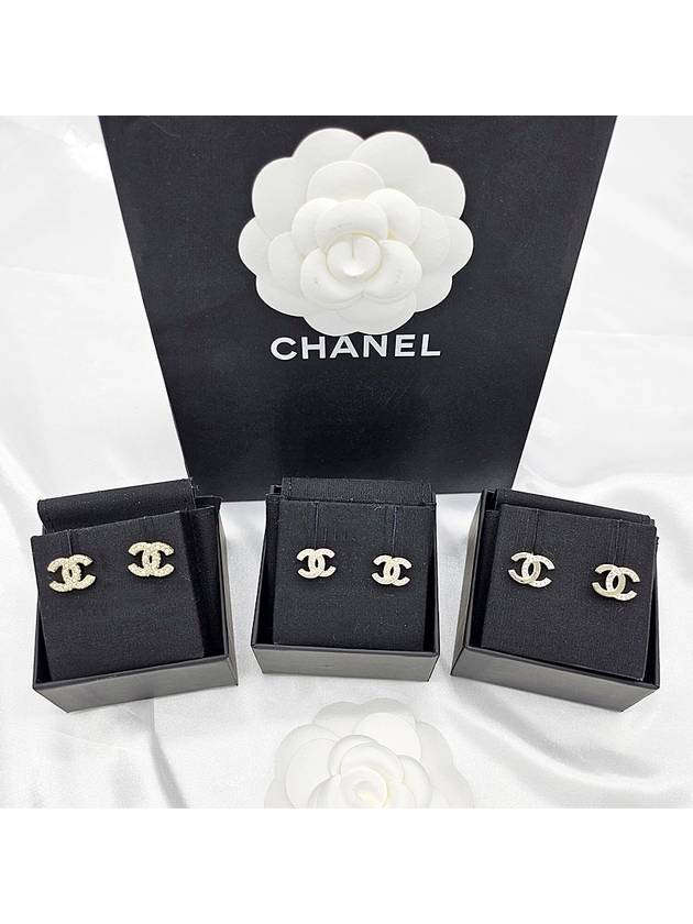 CC Logo Crystal Stud Earrings Silver - CHANEL - BALAAN 2