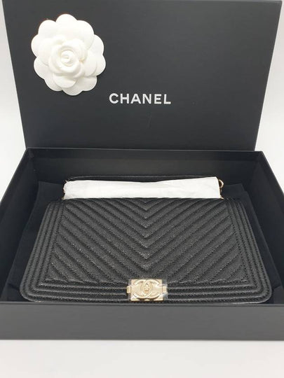 Boy Chain Leather Cross Bag Black - CHANEL - BALAAN 2