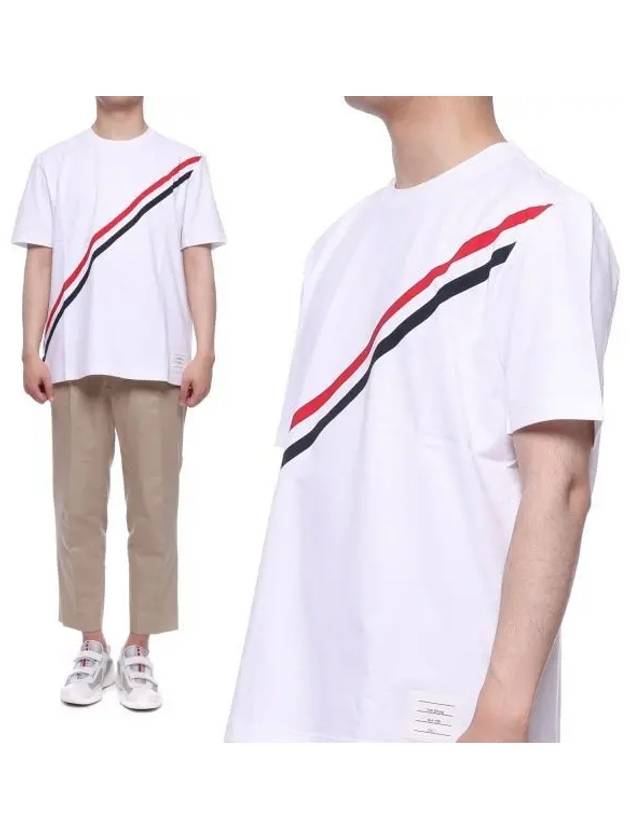 Three Stripes Diagonal Short Sleeve T-Shirt White - THOM BROWNE - BALAAN 2