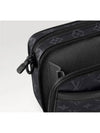 Alpha Messenger Bag Black - LOUIS VUITTON - BALAAN 5