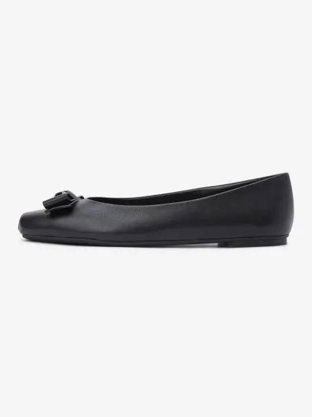 Vara Bow Metallic Leather Flats Black - SALVATORE FERRAGAMO - BALAAN 2