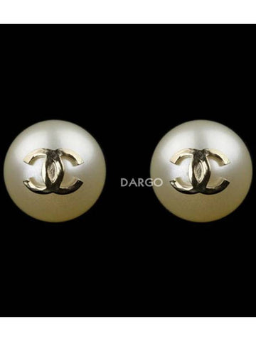 Dargo pearl earrings No 4943 - CHANEL - BALAAN 1