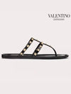 Rockstud Flat Rubber Flip Flops Black - VALENTINO - BALAAN 6