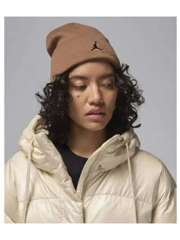 Jordan Peak Essential Beanie Akio Brown Black FN4672 223 - NIKE - BALAAN 1