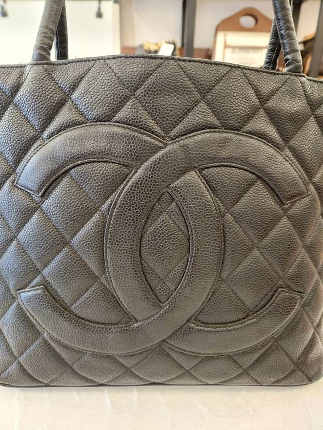 Women s CC Logo Caviar Skin Black Tote Bag 6th Unit 6195838 Condition B - CHANEL - BALAAN 10