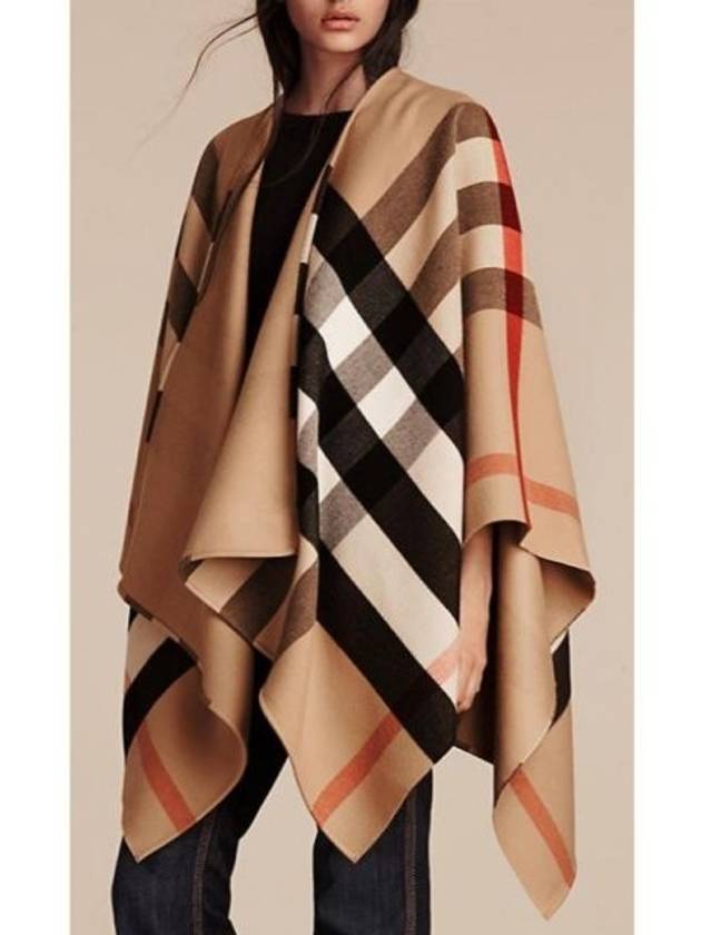 Checked reversible wool cape poncho - BURBERRY - BALAAN 1