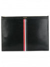 Pebble Grain Three Stripes Medium Clutch Bag Black - THOM BROWNE - BALAAN 2