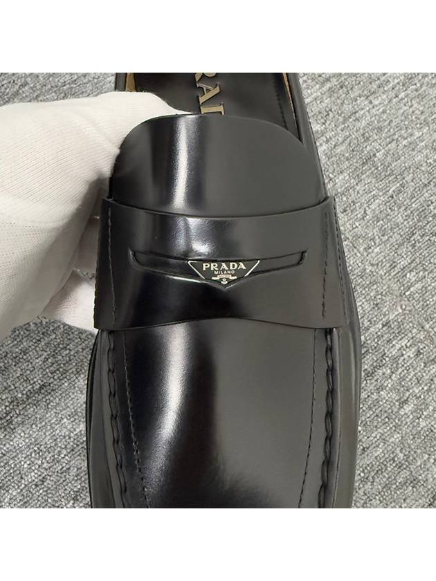 Brushed Leather Loafers Black - PRADA - BALAAN 8