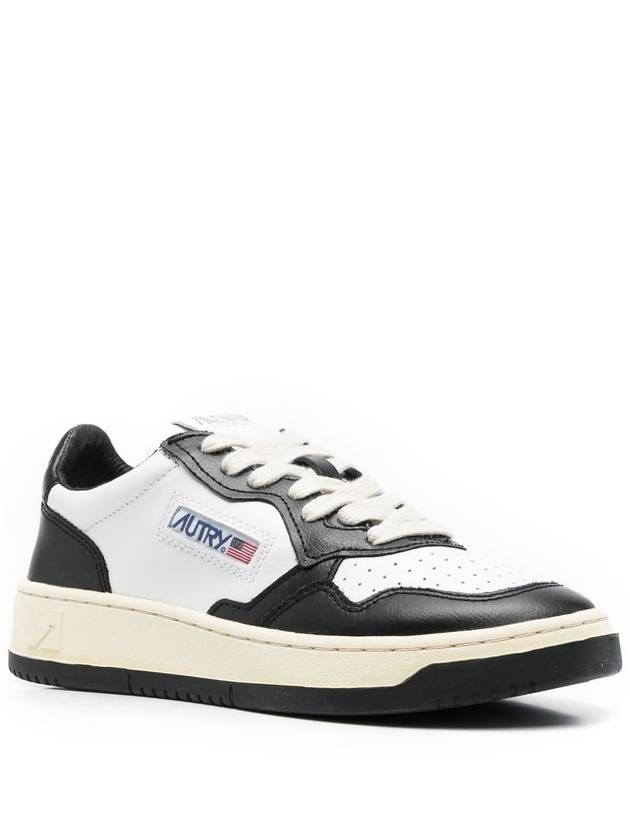 Medalist Leather Low Top Sneakers White Black - AUTRY - BALAAN 3