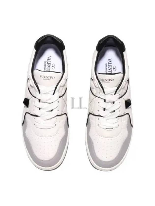 One Stud Leather Low Top Sneakers White - VALENTINO - BALAAN 2