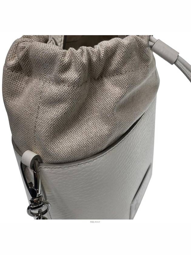 5AC Number Logo Texture Leather Bucket Bag Ivory - MAISON MARGIELA - BALAAN 5