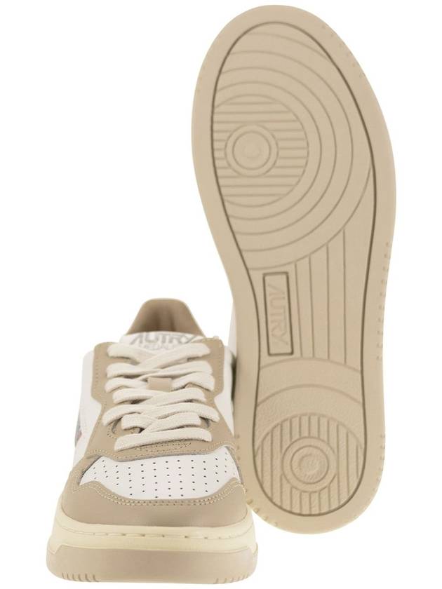 Medalist Bicolor Leather Low Top Sneakers White Beige - AUTRY - BALAAN 6