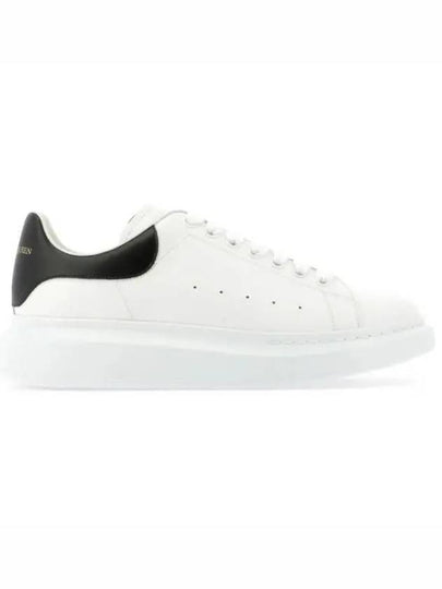 Oversized Low Top Sneakers Black White - ALEXANDER MCQUEEN - BALAAN 2