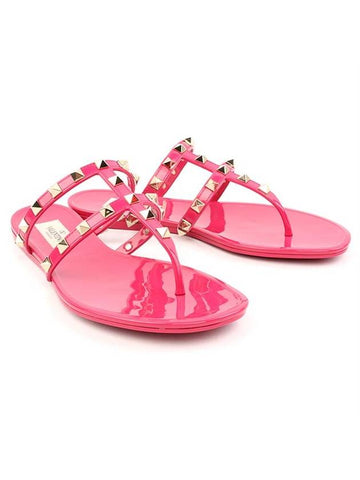 Rockstud Flat Flip Flops Pink - VALENTINO - BALAAN 1