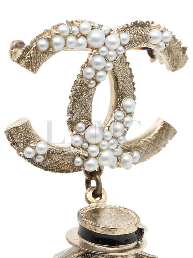 Coco Madame Mademoiselle CC logo doll brooch pearl - CHANEL - BALAAN 6