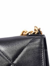 Exhibition grade 19 clutch with chain AP3067 - CHANEL - BALAAN 7