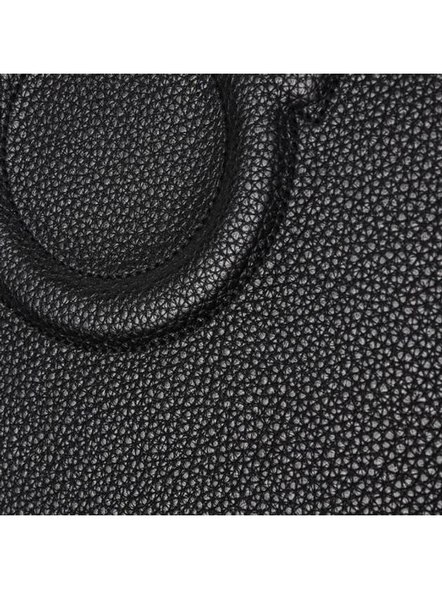 Embossed Gancini Clutch Bag Black - SALVATORE FERRAGAMO - BALAAN 6