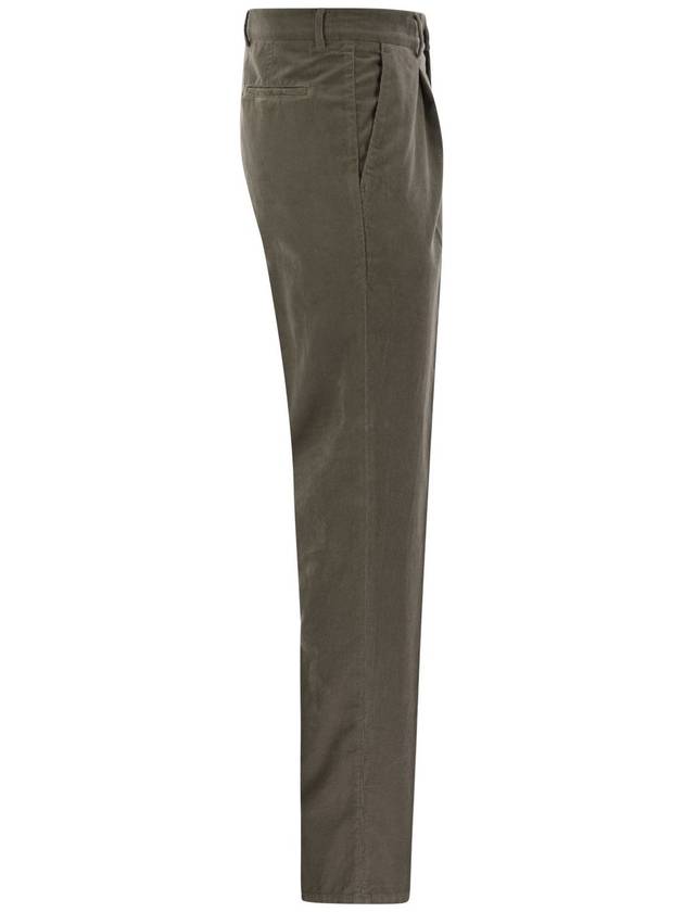 Leisure fit trousers in garment dyed cotton corduroy with darts - BRUNELLO CUCINELLI - BALAAN 3