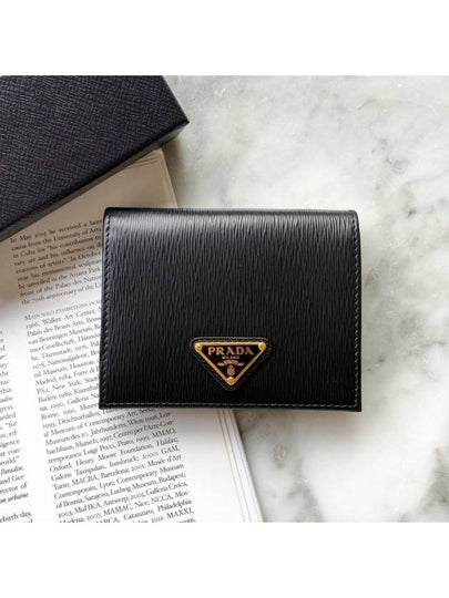 Vitello Triangular Logo Half Wallet Black - PRADA - BALAAN 2