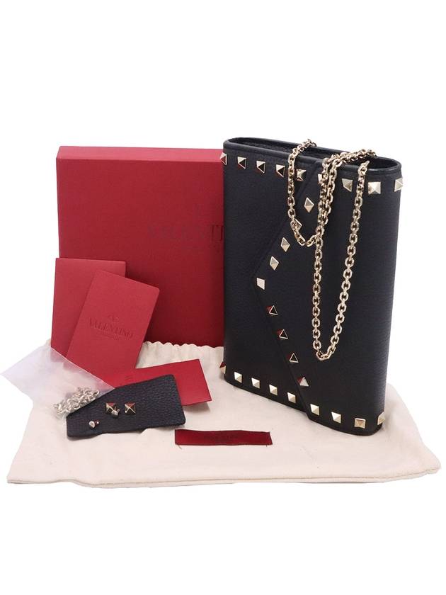 Women s Valentino QW2P0Q48VSH Black Calfskin Rockstud Chain Clutch gt Pouch Gangbuk used luxury goods - VALENTINO - BALAAN 3