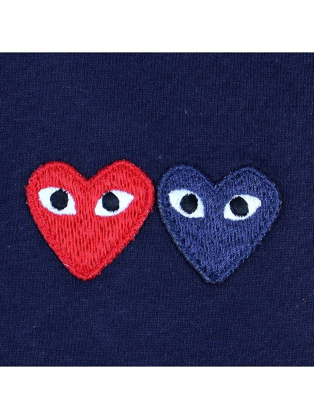 Play Men's Double Heart Wappen Short Sleeve T-Shirt Navy P1 T226 2 - COMME DES GARCONS - BALAAN 6