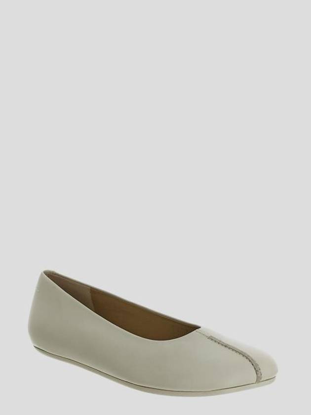 Stitched Out Leather Flats Ivory - MAISON MARGIELA - BALAAN 3