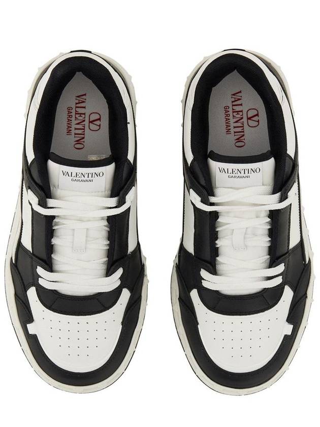 Freedots Calfskin Low Top Sneakers Black - VALENTINO - BALAAN 4