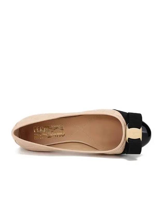 Varina Quilting Leather Ballet Flat New Bisque - SALVATORE FERRAGAMO - BALAAN 3