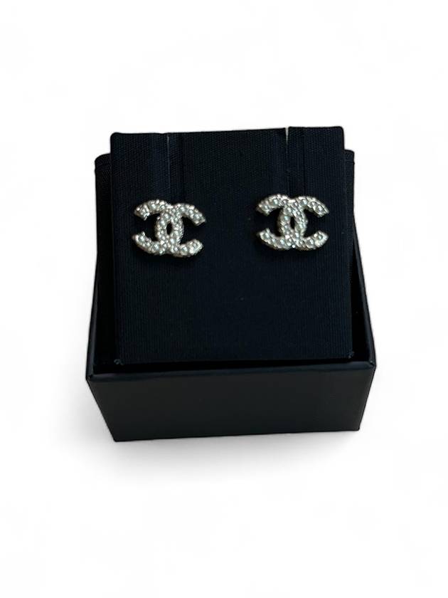 Women's CC Logo Pearl Pearl Earrings Gold - CHANEL - BALAAN 2