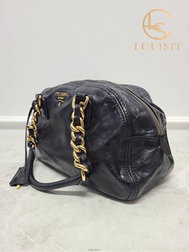 Used luxury goods Lewis It Black calfskin gold logo chain shoulder bag - PRADA - BALAAN 2