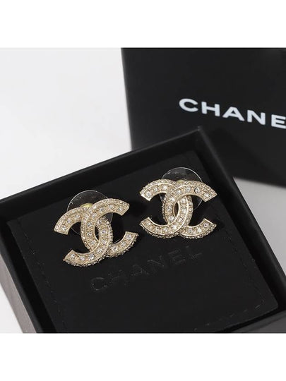 Metal Earrings Diamantes & Gold Crystal - CHANEL - BALAAN 2