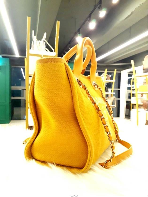 Daol Beomeo Branch Deauville chain shoulder bag mustard color AS3257 internal chip condition A - CHANEL - BALAAN 3