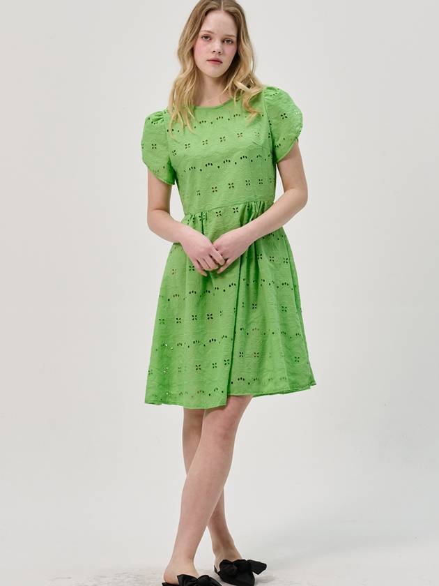 Eyelet Lace Summer Dress_Green - SORRY TOO MUCH LOVE - BALAAN 4