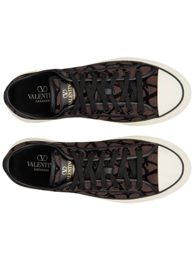 Toile Iconographe Low Top Sneakers Brown - VALENTINO - BALAAN 3